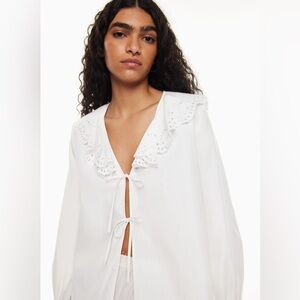 *BLACK* Aritzia Little Moon Carmela Top in Black